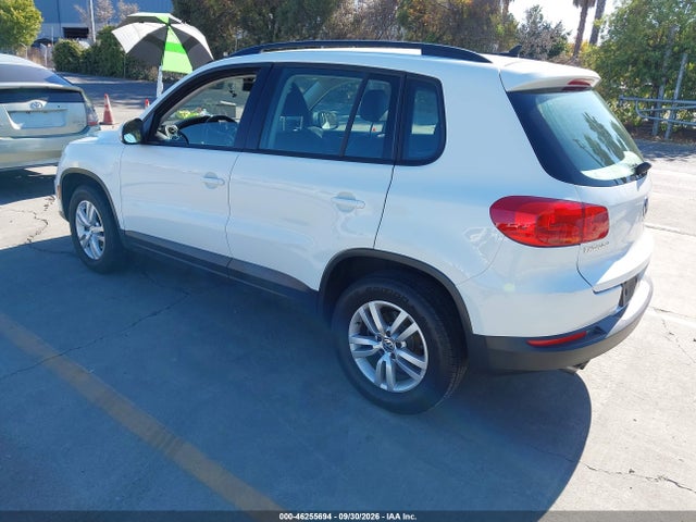 46255694 :رقم المزاد ، WVGAV7AX8HK002164 vin ، 2017 Volkswagen Tiguan 2.0t/2.0t S مزاد بيع