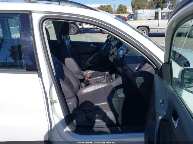 46255694 :رقم المزاد ، WVGAV7AX8HK002164 vin ، 2017 Volkswagen Tiguan 2.0t/2.0t S مزاد بيع