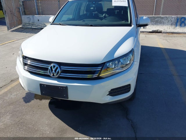 46255694 :رقم المزاد ، WVGAV7AX8HK002164 vin ، 2017 Volkswagen Tiguan 2.0t/2.0t S مزاد بيع