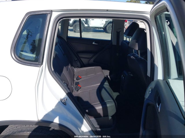 46255694 :رقم المزاد ، WVGAV7AX8HK002164 vin ، 2017 Volkswagen Tiguan 2.0t/2.0t S مزاد بيع