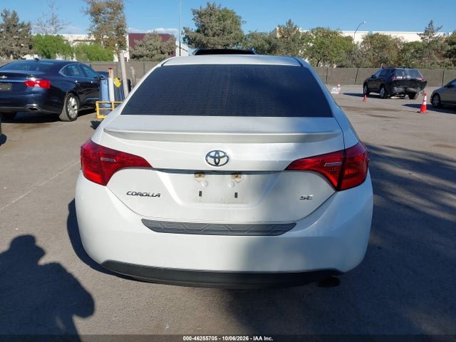 Toyota COROLLA SE 2018 5YFBURHE4JP763793 Image 17