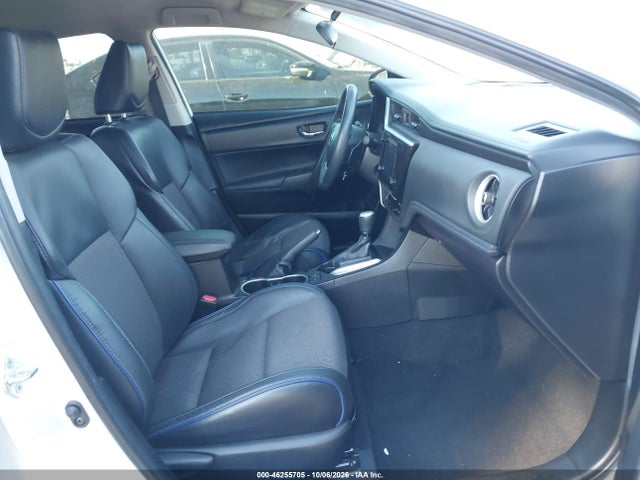 Toyota COROLLA SE 2018 5YFBURHE4JP763793 Image 5