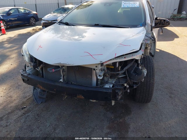 Toyota COROLLA SE 2018 5YFBURHE4JP763793 Image 6