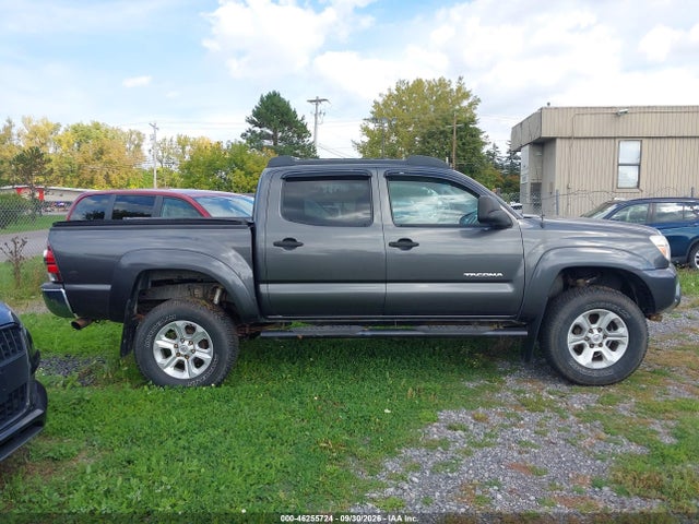 2015 Toyota Tacoma Base V6 მანქანა იყიდება აუქციონზე, vin: 3TMLU4EN0FM176369, აუქციონის ნომერი: 46255724