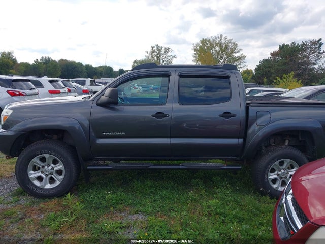 2015 Toyota Tacoma Base V6 მანქანა იყიდება აუქციონზე, vin: 3TMLU4EN0FM176369, აუქციონის ნომერი: 46255724