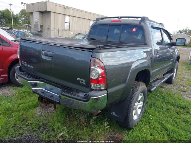 2015 Toyota Tacoma Base V6 მანქანა იყიდება აუქციონზე, vin: 3TMLU4EN0FM176369, აუქციონის ნომერი: 46255724