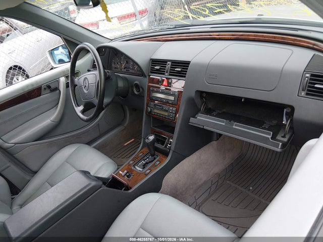 Продажа на аукционе авто 1998 Mercedes-benz C 230, vin: WDBHA23G1WA648713, номер лота: 46255767