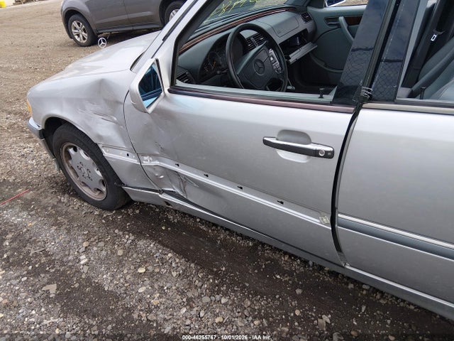 Продажа на аукционе авто 1998 Mercedes-benz C 230, vin: WDBHA23G1WA648713, номер лота: 46255767