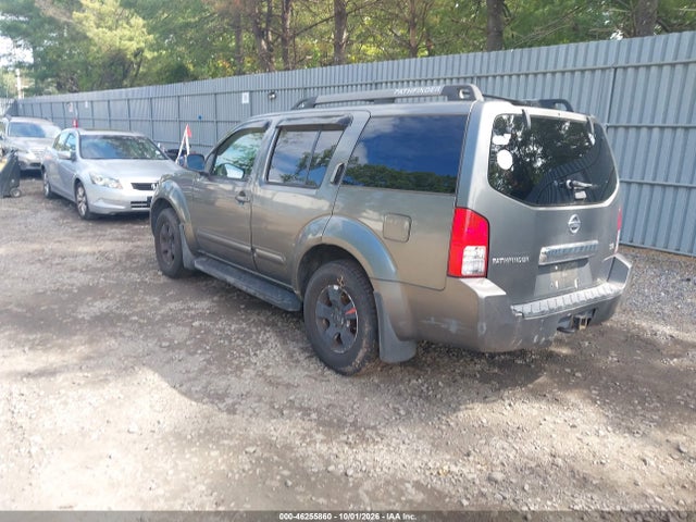 2005 Nissan Pathfinder Se მანქანა იყიდება აუქციონზე, vin: 5N1AR18W95C702330, აუქციონის ნომერი: 46255860