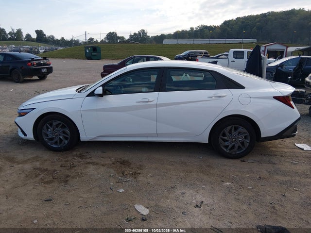 2026 Hyundai Elantra Hybrid Blue მანქანა იყიდება აუქციონზე, vin: KMHLM4DJ7TU191890, აუქციონის ნომერი: 46256109