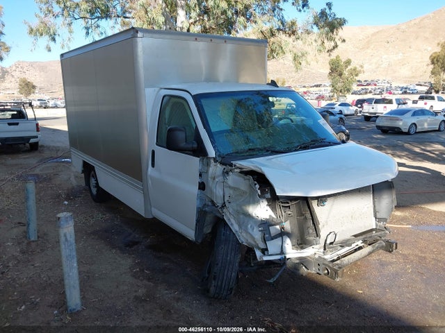 2025 Chevrolet Express Cutaway Work Van მანქანა იყიდება აუქციონზე, vin: 1HA0GSF79SN002732, აუქციონის ნომერი: 46256110