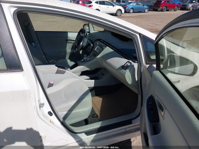46256143 :رقم المزاد ، JTDKN3DU6D5672923 vin ، 2013 Toyota Prius Two مزاد بيع