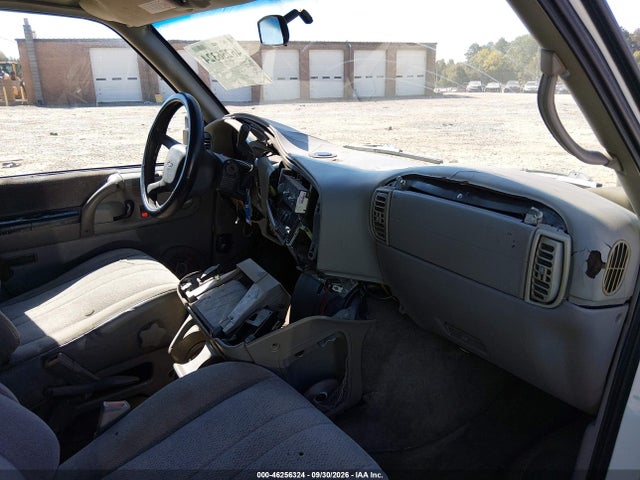 Aukcja sprzedaży 2000 Chevrolet Astro, vin: 1GNDM19W2YB152176, numer aukcji: 46256324
