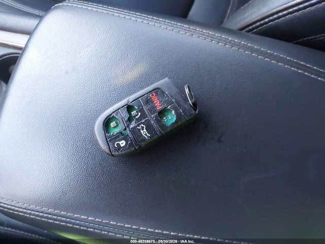 Продаж на аукціоні авто 2015 Chrysler 200 C, vin: 1C3CCCCG3FN509921, номер лоту: 46256575