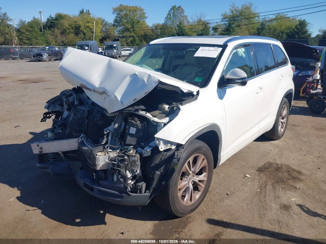 46256599 :رقم المزاد ، 5TDKKRFH5FS069325 vin ، 2015 Toyota Highlander Xle V6 مزاد بيع