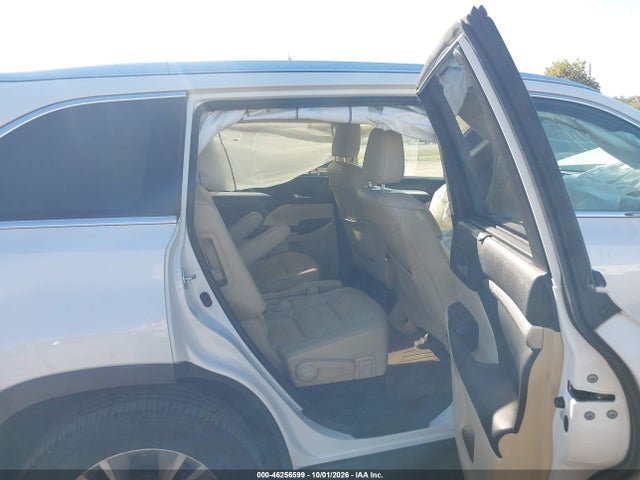46256599 :رقم المزاد ، 5TDKKRFH5FS069325 vin ، 2015 Toyota Highlander Xle V6 مزاد بيع