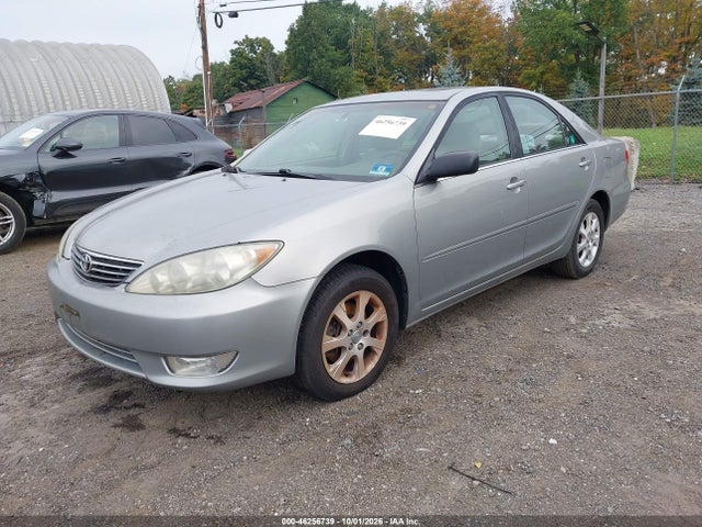 2005 Toyota Camry Xle V6 მანქანა იყიდება აუქციონზე, vin: 4T1BF30K35U615843, აუქციონის ნომერი: 46256739