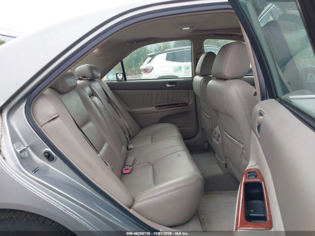 2005 Toyota Camry Xle V6 მანქანა იყიდება აუქციონზე, vin: 4T1BF30K35U615843, აუქციონის ნომერი: 46256739