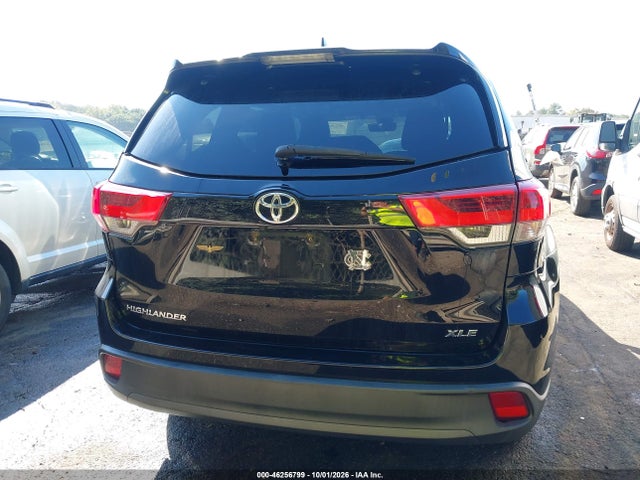 Продаж на аукціоні авто 2019 Toyota Highlander Xle, vin: 5TDKZRFH2KS360709, номер лоту: 46256799
