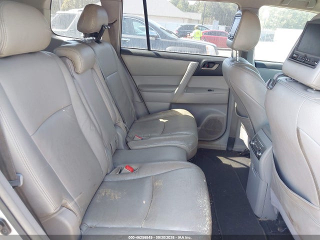 46256849 :رقم المزاد ، 5TDZA3EH6BS022044 vin ، 2011 Toyota Highlander Se مزاد بيع