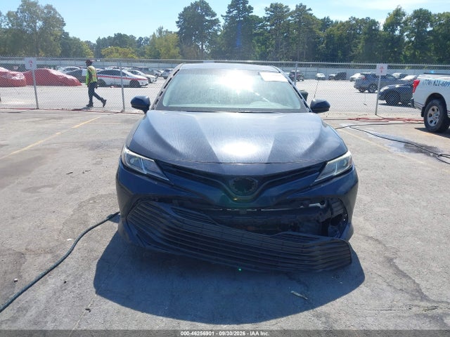 Продаж на аукціоні авто 2018 Toyota Camry Le, vin: 4T1B11HK6JU537852, номер лоту: 46256901