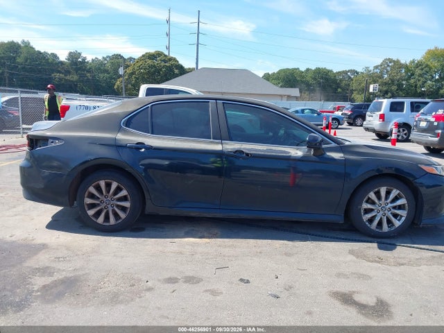 Продаж на аукціоні авто 2018 Toyota Camry Le, vin: 4T1B11HK6JU537852, номер лоту: 46256901