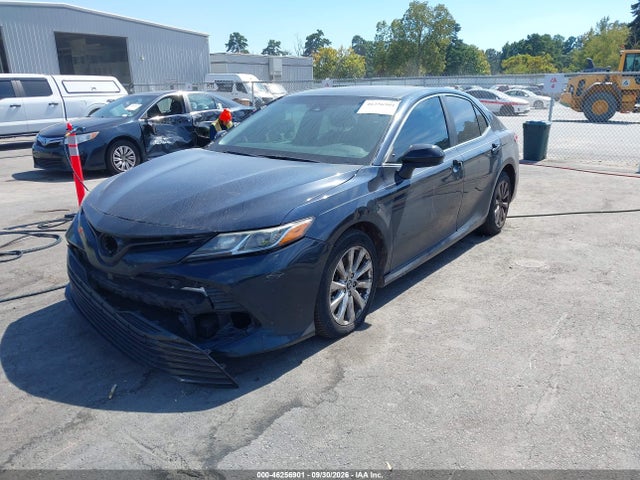 Продаж на аукціоні авто 2018 Toyota Camry Le, vin: 4T1B11HK6JU537852, номер лоту: 46256901