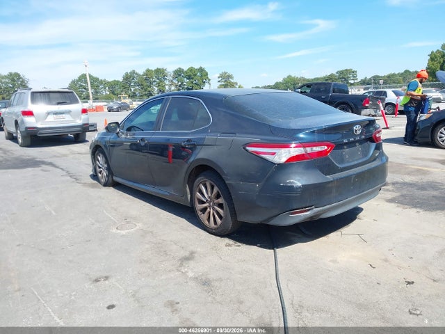 Продаж на аукціоні авто 2018 Toyota Camry Le, vin: 4T1B11HK6JU537852, номер лоту: 46256901