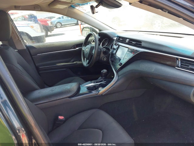 Продаж на аукціоні авто 2018 Toyota Camry Le, vin: 4T1B11HK6JU537852, номер лоту: 46256901