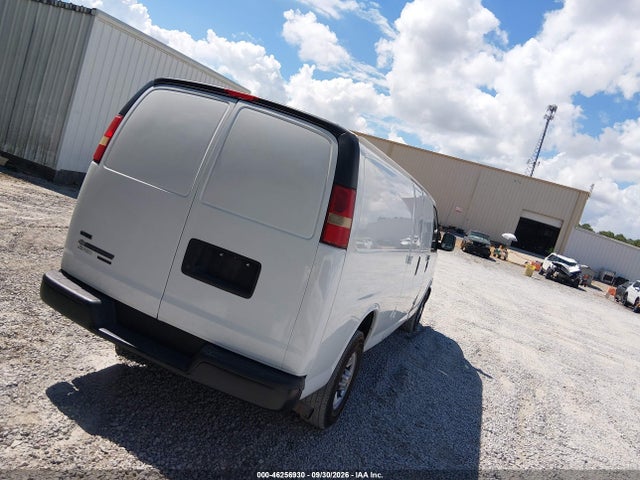 46256930 :رقم المزاد ، 1GCWGGCA8B1126851 vin ، 2011 Chevrolet Express 2500 Work Van مزاد بيع