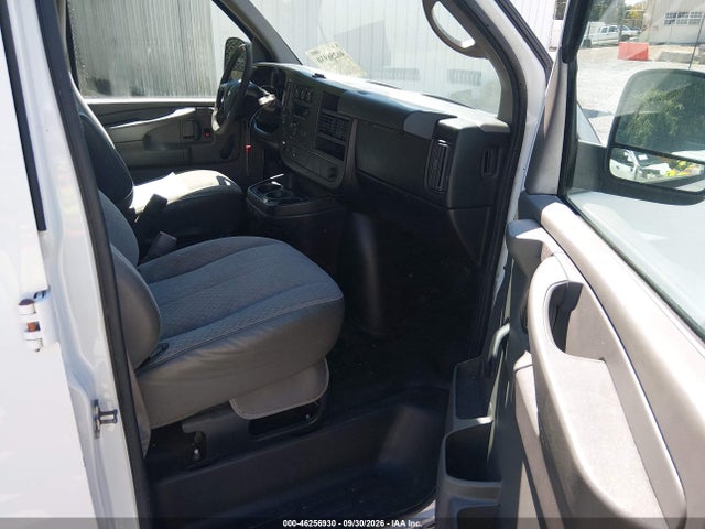 46256930 :رقم المزاد ، 1GCWGGCA8B1126851 vin ، 2011 Chevrolet Express 2500 Work Van مزاد بيع