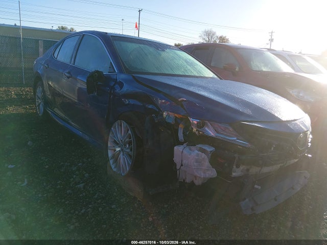 46257016 :رقم المزاد ، 4T1BZ1HK7JU501967 vin ، 2018 Toyota Camry Xle V6 مزاد بيع