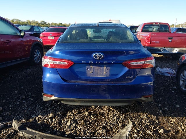 46257016 :رقم المزاد ، 4T1BZ1HK7JU501967 vin ، 2018 Toyota Camry Xle V6 مزاد بيع