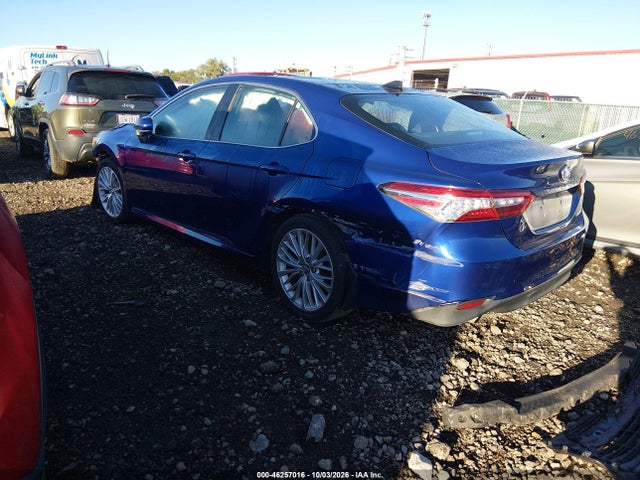 46257016 :رقم المزاد ، 4T1BZ1HK7JU501967 vin ، 2018 Toyota Camry Xle V6 مزاد بيع