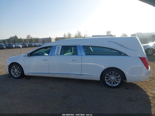 2014 Cadillac Xts B9q Coachbuilder Funeral Coach მანქანა იყიდება აუქციონზე, vin: 2GEXG7U38E9500337, აუქციონის ნომერი: 46257044