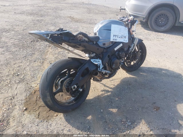 2006 Suzuki Gsx-r1000 მანქანა იყიდება აუქციონზე, vin: JS1GT76A162106043, აუქციონის ნომერი: 46257144