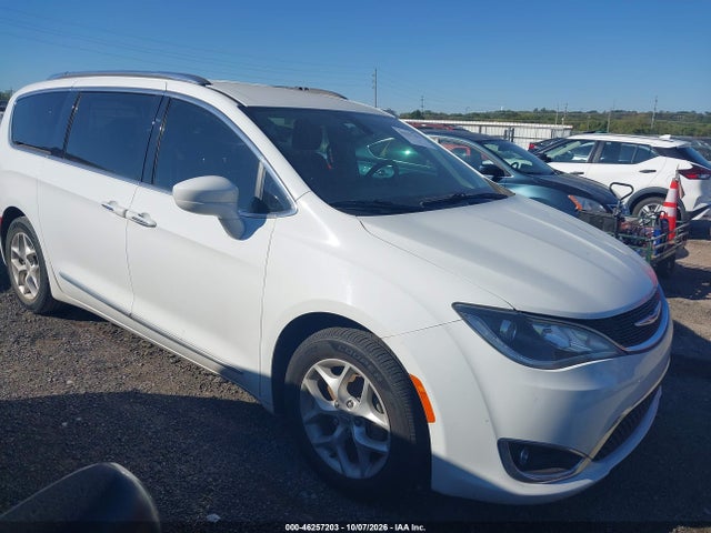 2018 Chrysler Pacifica Touring L მანქანა იყიდება აუქციონზე, vin: 2C4RC1BG5JR234706, აუქციონის ნომერი: 46257203