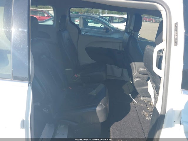 2018 Chrysler Pacifica Touring L მანქანა იყიდება აუქციონზე, vin: 2C4RC1BG5JR234706, აუქციონის ნომერი: 46257203