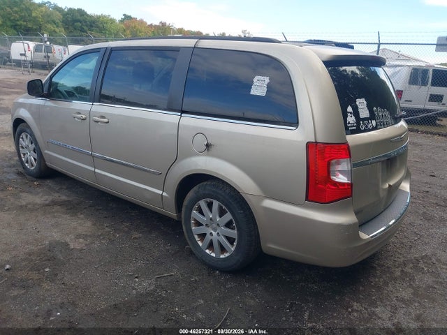46257321 :رقم المزاد ، 2C4RC1BG6FR587897 vin ، 2015 Chrysler Town & Country Touring مزاد بيع