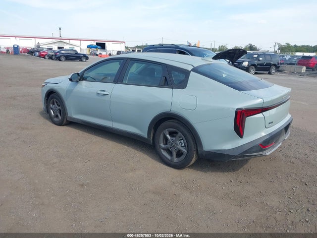2025 Kia K4 Lxs მანქანა იყიდება აუქციონზე, vin: 3KPFT4DE4SE221688, აუქციონის ნომერი: 46257553