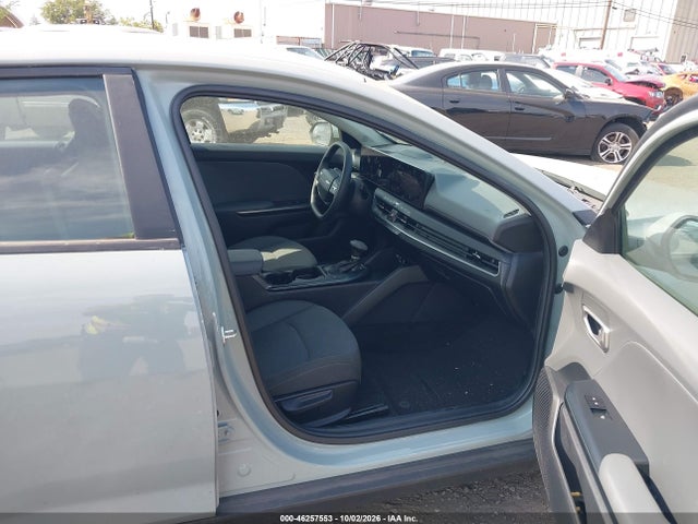 2025 Kia K4 Lxs მანქანა იყიდება აუქციონზე, vin: 3KPFT4DE4SE221688, აუქციონის ნომერი: 46257553