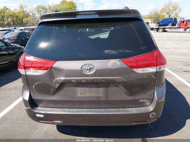 46257581 :رقم المزاد ، 5TDYK3DC9BS058109 vin ، 2011 Toyota Sienna Xle V6 مزاد بيع