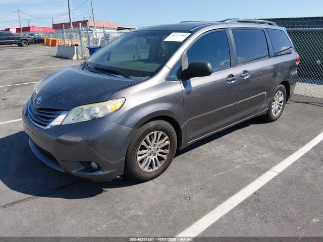 46257581 :رقم المزاد ، 5TDYK3DC9BS058109 vin ، 2011 Toyota Sienna Xle V6 مزاد بيع