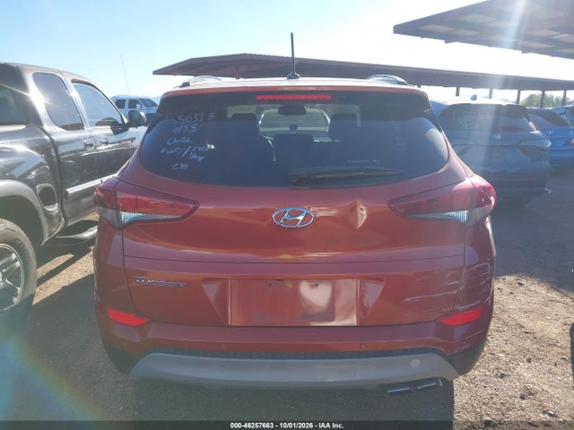 2017 Hyundai Tucson Value მანქანა იყიდება აუქციონზე, vin: KM8J33A20HU556337, აუქციონის ნომერი: 46257663