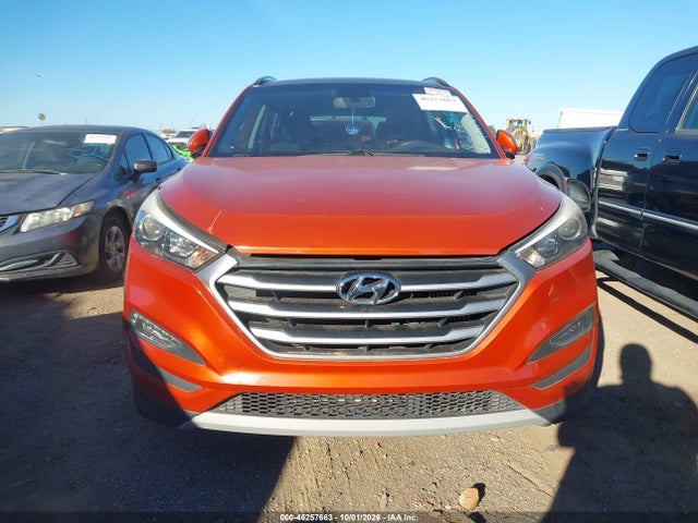 2017 Hyundai Tucson Value მანქანა იყიდება აუქციონზე, vin: KM8J33A20HU556337, აუქციონის ნომერი: 46257663
