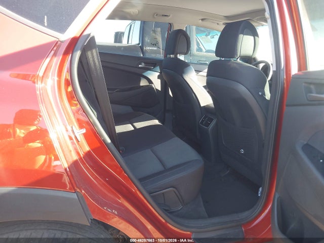 2017 Hyundai Tucson Value მანქანა იყიდება აუქციონზე, vin: KM8J33A20HU556337, აუქციონის ნომერი: 46257663