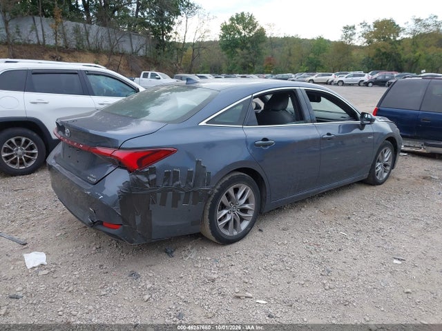 46257680 :رقم المزاد ، 4T1A21FB4LU012884 vin ، 2020 Toyota Avalon Hybrid Xle مزاد بيع