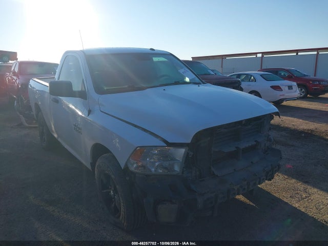 2018 Ram 1500 Express  4x2 6'4 Box მანქანა იყიდება აუქციონზე, vin: 3C6JR6AG9JG154395, აუქციონის ნომერი: 46257702