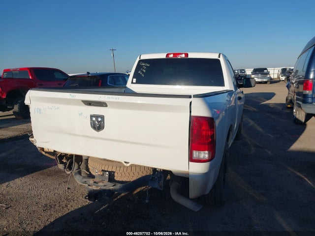 2018 Ram 1500 Express  4x2 6'4 Box მანქანა იყიდება აუქციონზე, vin: 3C6JR6AG9JG154395, აუქციონის ნომერი: 46257702