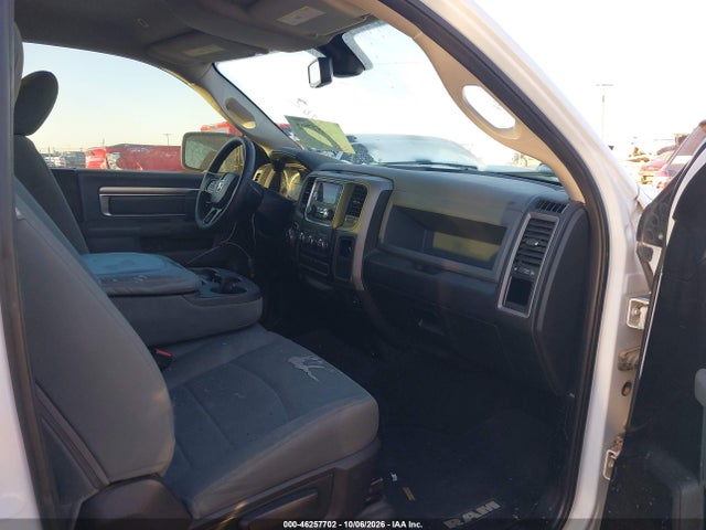 2018 Ram 1500 Express  4x2 6'4 Box მანქანა იყიდება აუქციონზე, vin: 3C6JR6AG9JG154395, აუქციონის ნომერი: 46257702